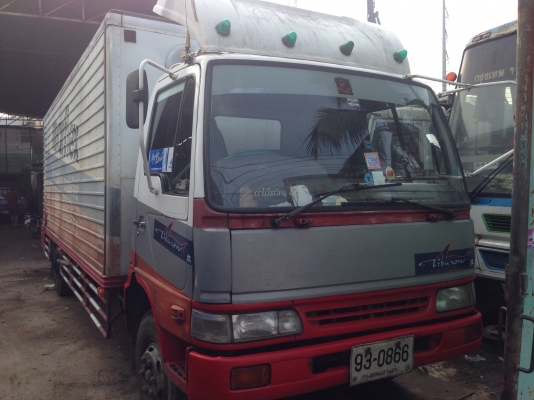 ขายรถ 6 ล้อ ฮีโน่ รุ่น FC 3J เครื่อง 165 แรง ตู้แห้ง ยาว 6.50 เมตร