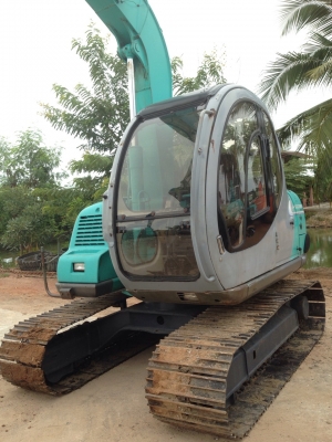 ขายด่วน รถขุด  KOBELCO SK60-2 มาร์คไฟว์ นำเข้าจากญี่ปุ่น  สภาพสวยมากๆ   ใช้งานน้อย  ราคาเป็นกันเอง
