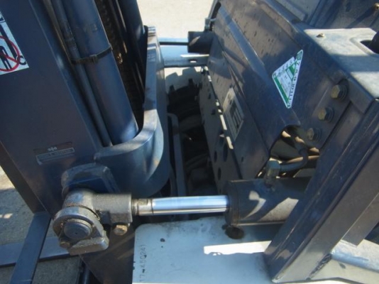 ขายรถโฟล์คลิฟท์มือสอง KOMATSU รุ่น FG20-11 ราคา 155,000 บาท นำเข้าจากประเทศญี่ปุ่น 100\% ไม่เคยใช้งานในประเทศไทย