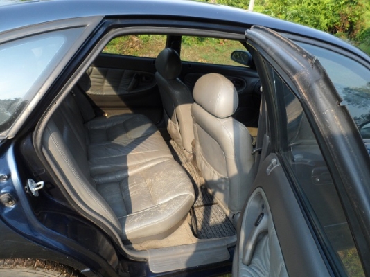 mazda 626 cronos 5 ประตู เครื่อง2.0  เบนซิน+แก๊สหัวฉีด