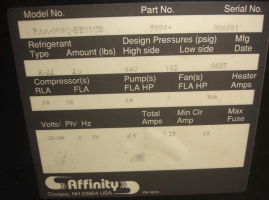 ขายเครื่องชิลเลอร์ <เครื่้องทำน้ำเย็น>ไฟ 220v  Affinity ossipee NH USA