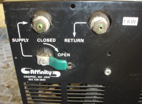 ขายเครื่องชิลเลอร์ <เครื่้องทำน้ำเย็น>ไฟ 220v  Affinity ossipee NH USA