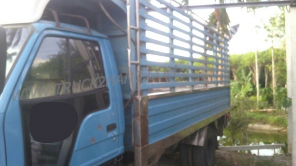 อิซุซุ  115Hp   กระบะรั้วสูงแสตนเลสทั้งลูก กระบะยาว 4.30 เมตร หัวเก๋งใหม่นอก