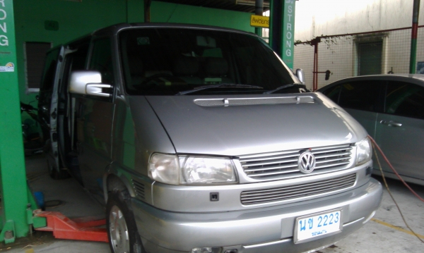 ขายถูกรถVOLK Caravelle 2.8L ปี2000