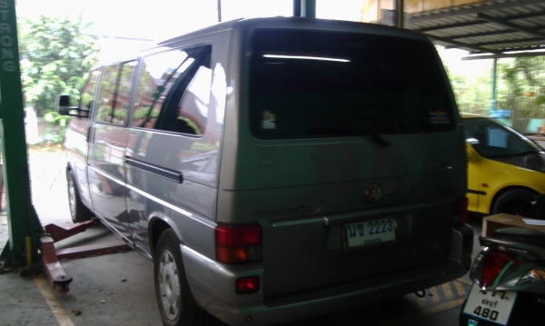 ขายถูกรถVOLK Caravelle 2.8L ปี2000