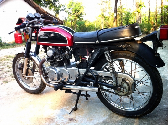 ขายCB 200ถูกๆครับ