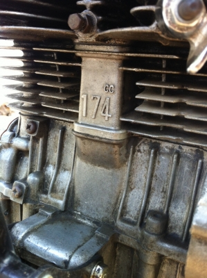 ขายCB 200ถูกๆครับ