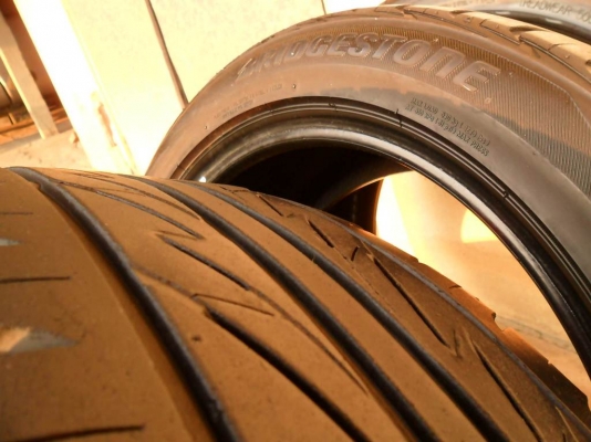 ยางขอบ17 บริดสโตน205-50-R17ลงพื้นปี13(4เส้น2,900บ)