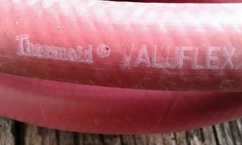 ขาย สายลม ขนาด 1/4" แรง 200 ps ของ USA  เมตรละ 100 บาท พร้อมหัวล็อค (ของใหม่)