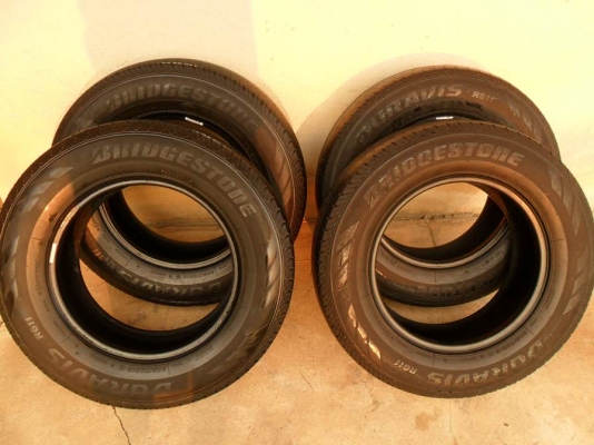 ยางกระบะขอบ15 บริดสโตน205-70-R15ลงพื้นปี13(4เส้น2,700บ)