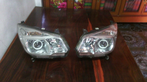 ขายไฟหน้าแต่งโปรเจคเตอร์เชฟวี่นิวโด้2012