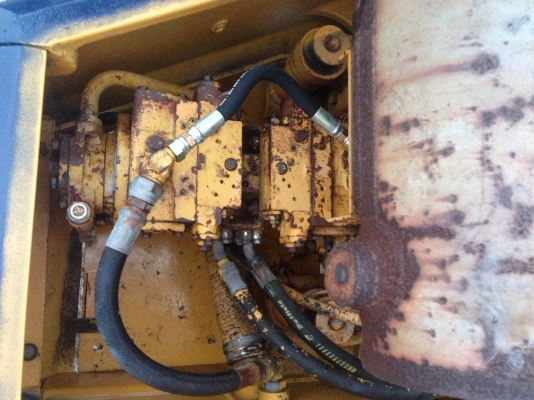 ขายรถแมคโครPC60-5สภาพพร้อมใช้ สนใจติดต่อ บอย085-156-2314