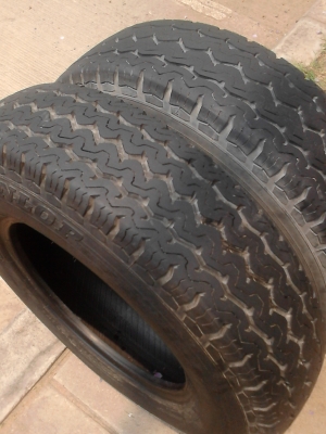 195R15C DUNLOP  SP LT37 มี 2 เส้น  TEL.081-427-3941
