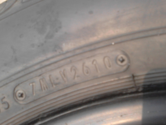 195R15C DUNLOP  SP LT37 มี 2 เส้น  TEL.081-427-3941