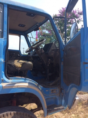 ISUZU 10ล้อ2เพลา (จัมโบ้) ท้ายลาด เครื่อง185แรง6BF พวงมาลัยพาว์เวอร์ เบรคจิ๊ฟฟี่ หัวสวย เดิมๆบางๆ อุปกรณ์ครบแอร์ ครัทซีสวยจัด (จัมโบ้200ช่วงล่างใหญ่) มีสโลว์กลาง ท้ายลาดขึ้นแม็คโคร200ได้ สภาพพร้อมใช้งาน ขาย 600,000 บาท