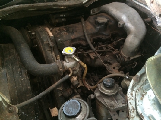 รถตู้โตโยต้า Hiace หัวจรวด