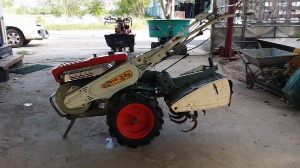 รถไถเดินตาม YANMAR  YT500  ขนาด 5 แรง เครื่องยนต์ดีเซล เก่าญี่ปุ่น   เครื่องยนต์ติดง่าย  สภาพสวยพร้อมใช้งาน
