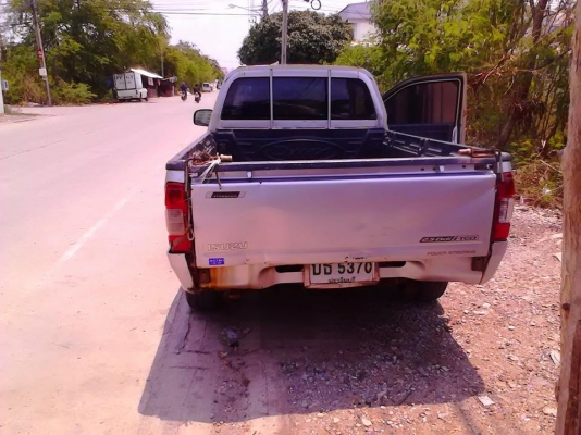 ISUZU D-MAX  SPARK  ปี 2008   ภายในสวย  หน้า-หลัง เดิมๆ