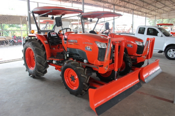 จัดมือหนึ่งไม่ผ่านก็มาลองจัดกับเราได้  KUBOTA MAX  รถสวย ดาวน์ถูกๆ มีประกัน ชั่วโมงน้อย