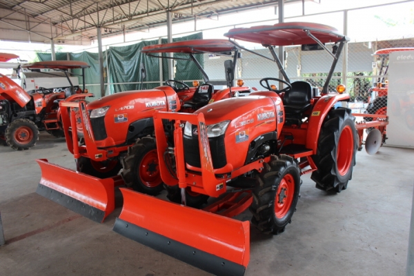 จัดมือหนึ่งไม่ผ่านก็มาลองจัดกับเราได้  KUBOTA MAX  รถสวย ดาวน์ถูกๆ มีประกัน ชั่วโมงน้อย