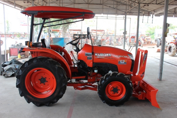 จัดมือหนึ่งไม่ผ่านก็มาลองจัดกับเราได้  KUBOTA MAX  รถสวย ดาวน์ถูกๆ มีประกัน ชั่วโมงน้อย