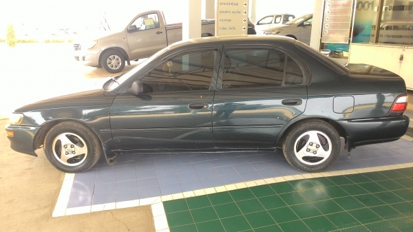ขายรถเก๋งโตโยต้าcorolla1.3
