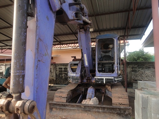 ขาย KOMUTSU 75UU-2 ลดพิเศษ 350,000