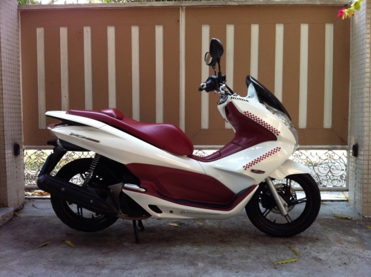 ขออนุญาติขาย HONDA PCX 150-i รุ่น IDLING STOP ปี 2012 ทะเบียนสวย โอนให้ฟรีครับ ขออนุญาติขาย HONDA PCX 150-i รุ่น IDLING STOP ปี 2012 ทะเบียนสวย โอนให้ฟรีครับ