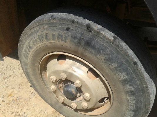 ขาย...22ล้อดั้มแม่-ลูก 360แรงปี 2555..ใช้น้อย8หมื่นกว่า กิโล..รถสวยมาก..รถร้านวัสดุก่อสร้าง ใช้ส่วยตัวเท่านั้น..