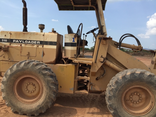 รถตักล้อยางKOMATSU 510 เล่มทะเบียน กรองคู่..รถสวย เดิมๆ เอวแน่น เครื่องดี ปั้มดี รถแรงดี...