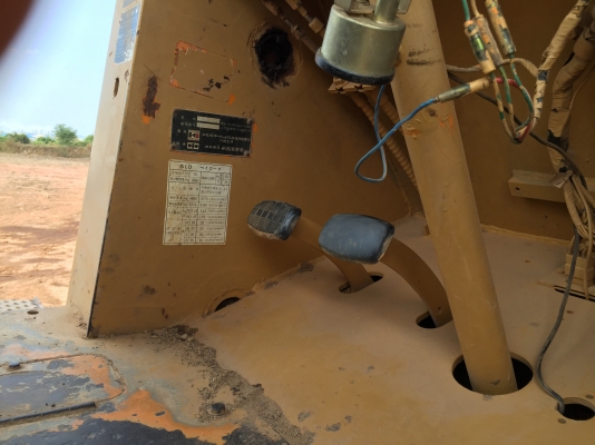 รถตักล้อยางKOMATSU 510 เล่มทะเบียน กรองคู่..รถสวย เดิมๆ เอวแน่น เครื่องดี ปั้มดี รถแรงดี...