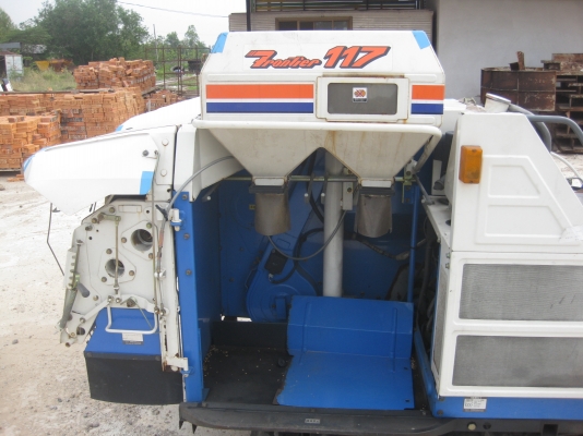 รถเกี่ยวข้าว Iseki 12 แรงม้า เช็คระบบพร้อมใช้งาน รถเกี่ยวข้าว Iseki 12 แรงม้า เช็คระบบพร้อมใช้งาน