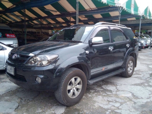 TOYOTA. FORTUNER V ออโต้โฟล์วิว  ปี2007 ราคา 599,000 บาท โทร 0922726669 ตันหยงค่ะ