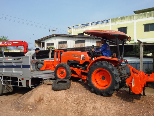 ปัญญาแทรคเตอร์..จัดมาให้ครับ ด่วน!!!คูโบต้า L3608 ใบมีดคานล่าง เล่มทะเบียนพร้อม จัดส่ง อ.ปางศิลาทอง จ.กำแพงเพชร