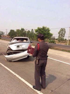 นิสสันเทียน่า เครื่อง2000 บุคคลโอนลอย แยกเป็นอะไหลทุกอย่าง นิสสันเทียน่า เครื่อง2000 บุคคลโอนลอย แยกเป็นอะไหลทุกอย่าง