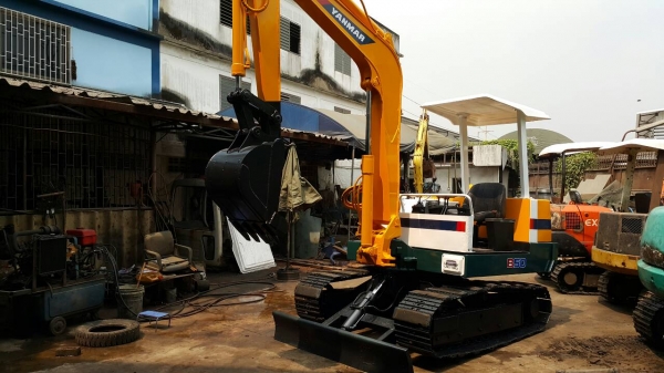 ขาย รถขุด YANMAR รุ่น YB501 แทร็กเหล็ก มือสองนำเข้าญี่ปุ่น สลักแน่น เครื่องยนต์ 4สูบ มือถือ/LINE ID :0818753444