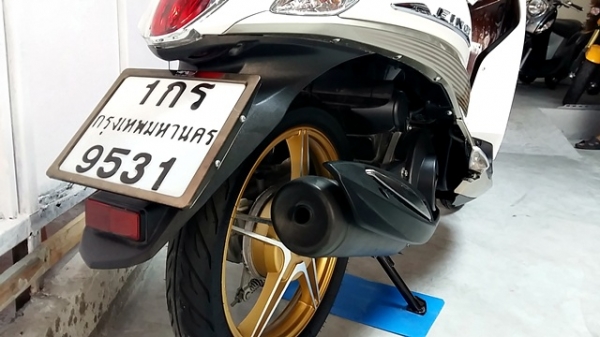 Fino i ลายพรีเมี่ยม สีขาวน้ำตาล พิมนิยม ( ล้อแมกซ์ลายดาว ) รถเดือน กันยายน ปี 56 ไมล์ 6พันโล แถม 2 รายการ 28900