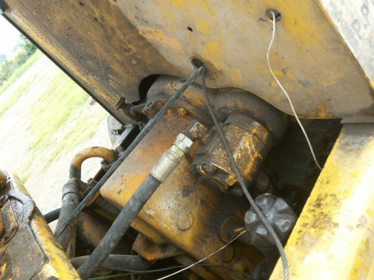 รถตัก 515 ราคา 350,000 บ. รถอยู่สระบุรี