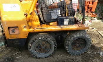 จัดรูปเต็มๆ กันอีกแล้วครับ - สำหรับ รถตักล้อยาง บ็อบแค็ท bobcat เครื่องดีเชล 2 สูบ พร้อมใช้งาน