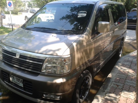 NISSAN ELGRAND 3.5 Z  นำเข้าจดปี 2015 รถวิ่งมา หมื่น กม.จดทะเบียนแบบ 32 พร้อมโอน