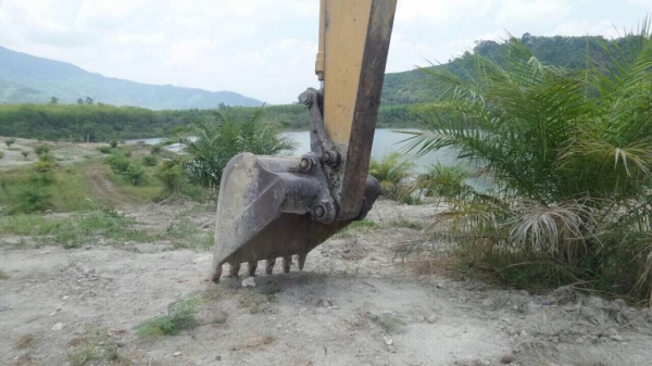 แบคโฮ CAT320V1 อินวอยล์ ช่วงล่างดี บอดี้ใช้ได้เก็บงานบ้าง รถดี ทำงานดี