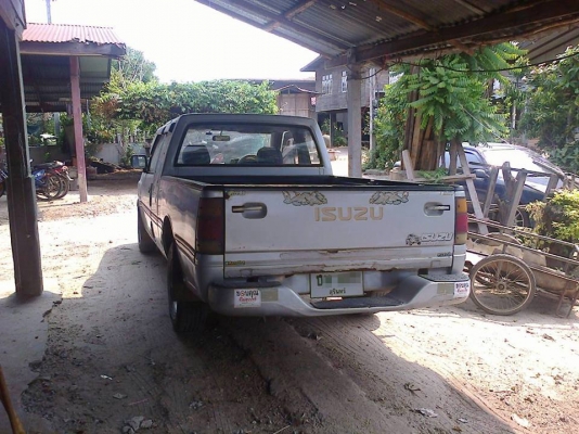 **145,000 บ.ต่อรอง///กระบะแค็ป หน้าหนูISUZU2.5SLX** ขาย ISUZU SPACECAB 2.5 กระบะแค็ปยอดนิยม ISUZU SPACECAB 2.5SLX โฉม หน้าหนูแท้ ปี39/96 เครื่องเดิม เกียร์เดิม เครื่องมังกรทอง2.5ยอดนิม เครื่องดี แรงดี ประหยัด เกียร์ดี เข้าง่าย ไม่หลุดครับ ช่วงล่างดี แน่น