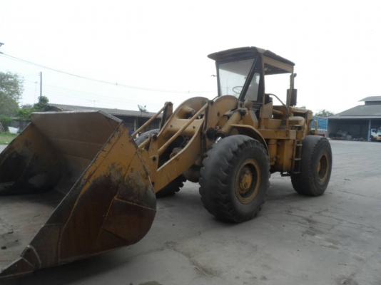 ขายรถตักล้อยาง CAT-950 สภาพพร้อมใช้ สมบูรณ์ ราคา.650000 สนใจรีบจองด่วน