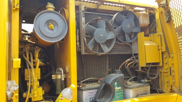 ขายรถแบคโฮ KOMATSU PC-180-5 รถเก่านอก สภาพสวยเต็ม ไฟฟ้าครบ อินวอย ราคา.1000000 ต่อรอง