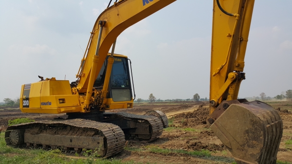 ขายรถแบคโฮ KOMATSU PC-180-5 รถเก่านอก สภาพสวยเต็ม ไฟฟ้าครบ อินวอย ราคา.1000000 ต่อรอง