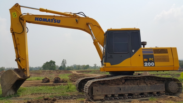 ขายรถแบคโฮ KOMATSU PC-180-5 รถเก่านอก สภาพสวยเต็ม ไฟฟ้าครบ อินวอย ราคา.1000000 ต่อรอง