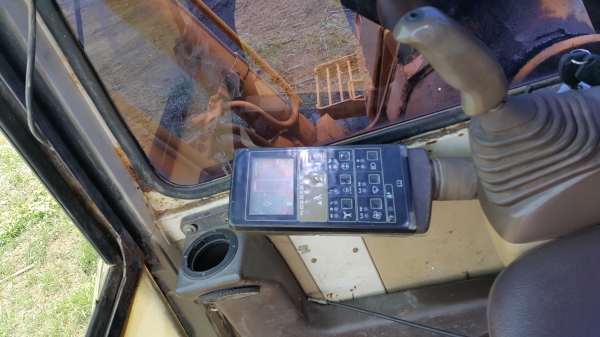 ขายรถแบคโฮ KOMATSU PC-180-5 รถเก่านอก สภาพสวยเต็ม ไฟฟ้าครบ อินวอย ราคา.1000000 ต่อรอง