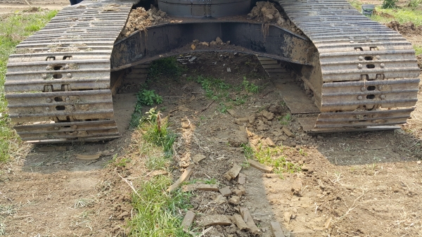 ขายรถแบคโฮ KOMATSU PC-180-5 รถเก่านอก สภาพสวยเต็ม ไฟฟ้าครบ อินวอย ราคา.1000000 ต่อรอง