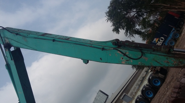 ขายรถแบคโฮ  KOBELCO sk 200-5 SUPER บูมอามร์ยาวของนอกสวยๆๆราคาถูกอยากขาย