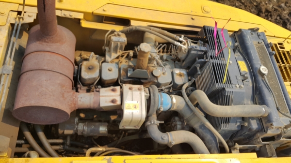 ขายรถแบคโฮ KOMATSU PC-200-7 รถสวย เอกสารอินวอย ไฟฟ้าเต็ม รถแรง ราคา.1650000 สนใจรีบจองด่วน ขายรถแบคโฮ KOMATSU PC-200-7 รถสวย เอกสารอินวอย ไฟฟ้าเต็ม รถแรง ราคา.1650000 สนใจรีบจองด่วน